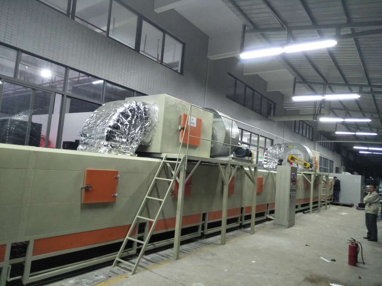 熱烈慶祝TCL大型清洗烘干線投入使用！優(yōu)質(zhì)設(shè)備、領(lǐng)先制造！